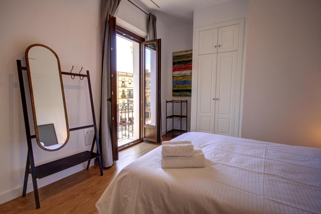 Apartamentos Setas Center Seville Exterior photo